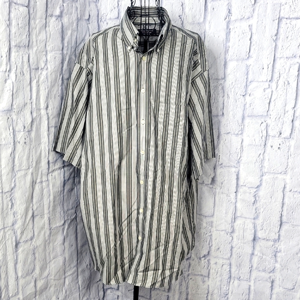 Roundtree & Yorke Casual Button Down Shirt‎ - Black and White Stripes